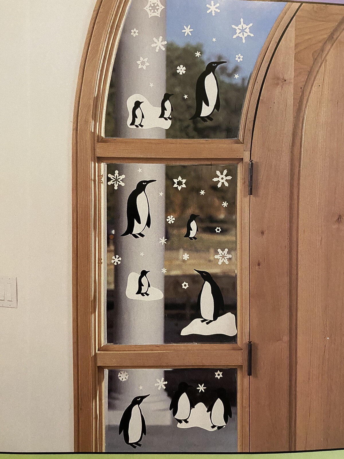 Penguins Icebergs and Snowflakes Vintage Stik-EES Vinyl Decals Window Clings NEW