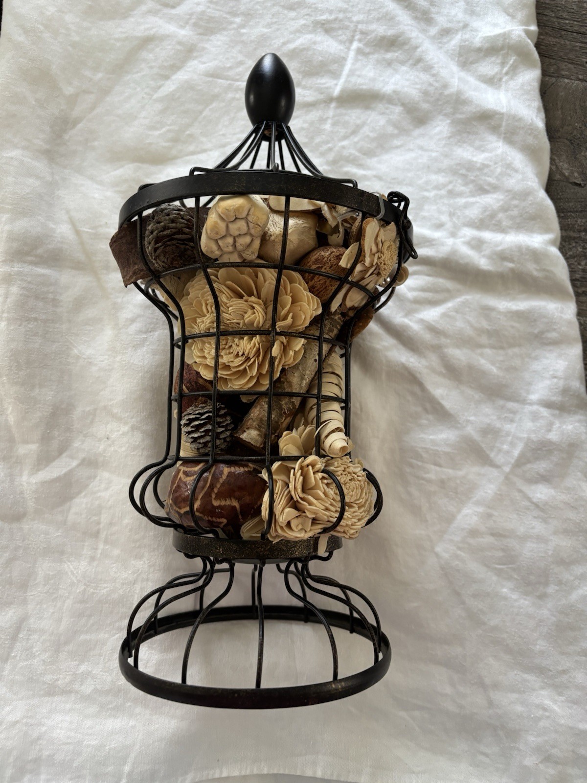 Vintage Wire Cloche Potpourri Jar Holder – Rustic Farmhouse Metal Birdcage Decor