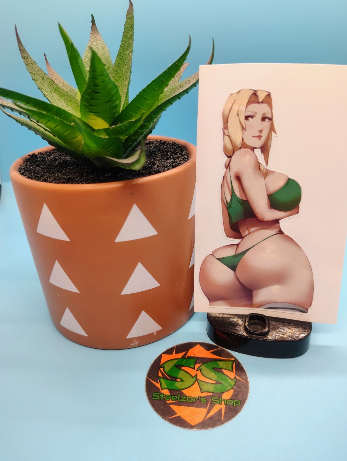(4.5 Inches) Tsunade (Thicc) – Water-Resistant Vinyl Sticker