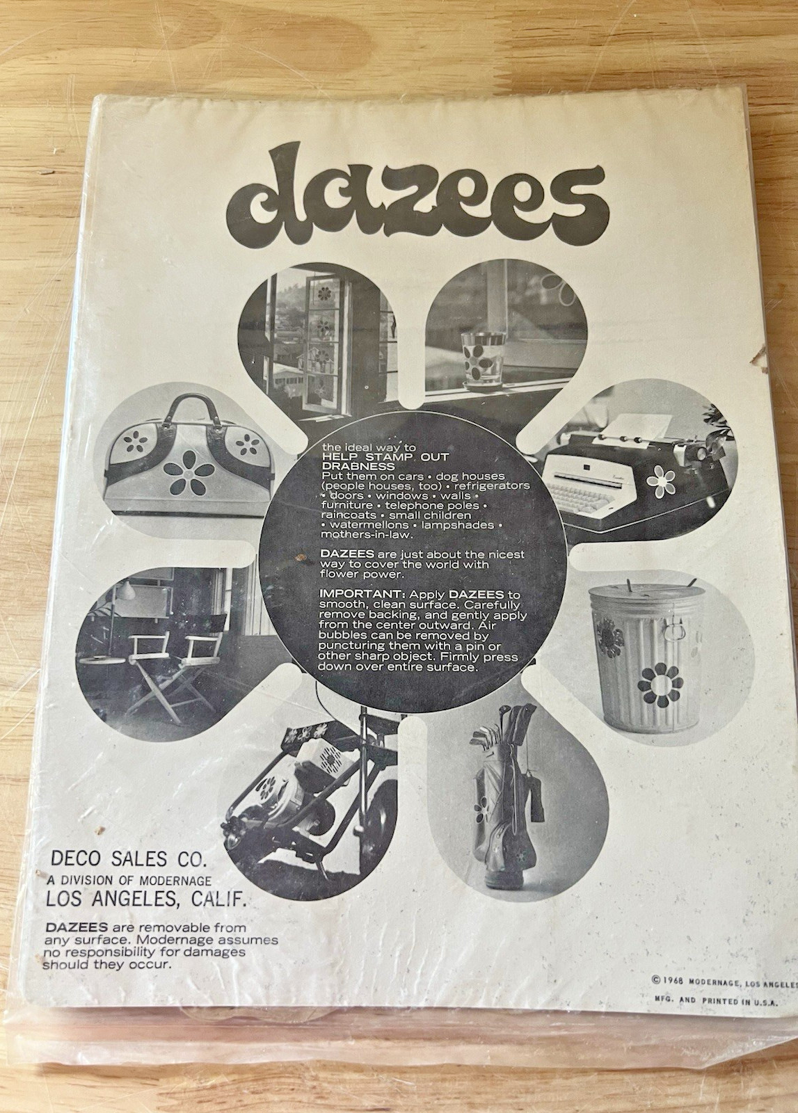 Vintage NOS 1968 Dazee Flower «Put Ons» Yellow and Green Flower