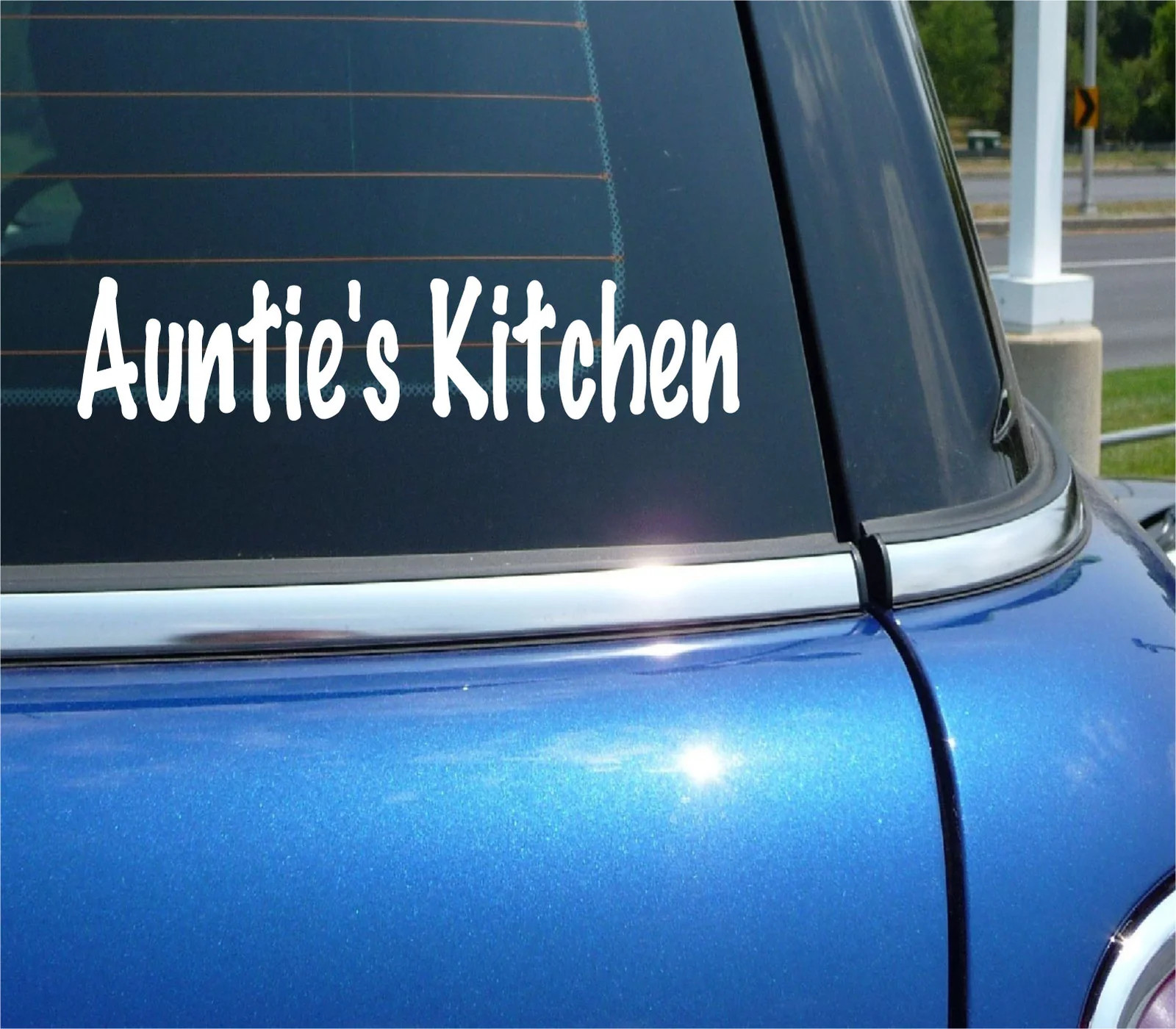 AUNTIES KITCHEN STICKER DECAL FUNNY HAWAII ISLAND SAYING CAR TRUCK WINDOW