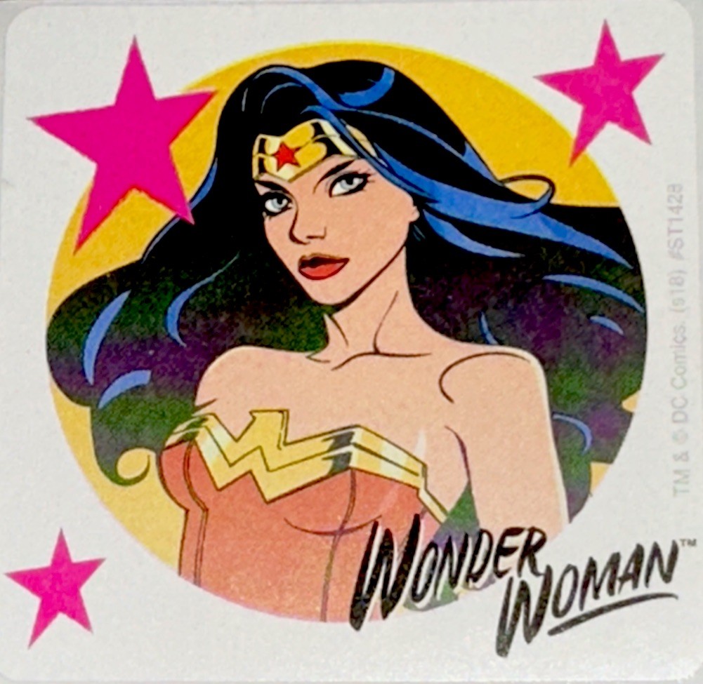 WONDER WOMAN STICKER✨💋⭐️💖⭐️💋✨2 1/2”✨VERY CUTE✨💛💖❤️✨AWESOME✨🌟💫