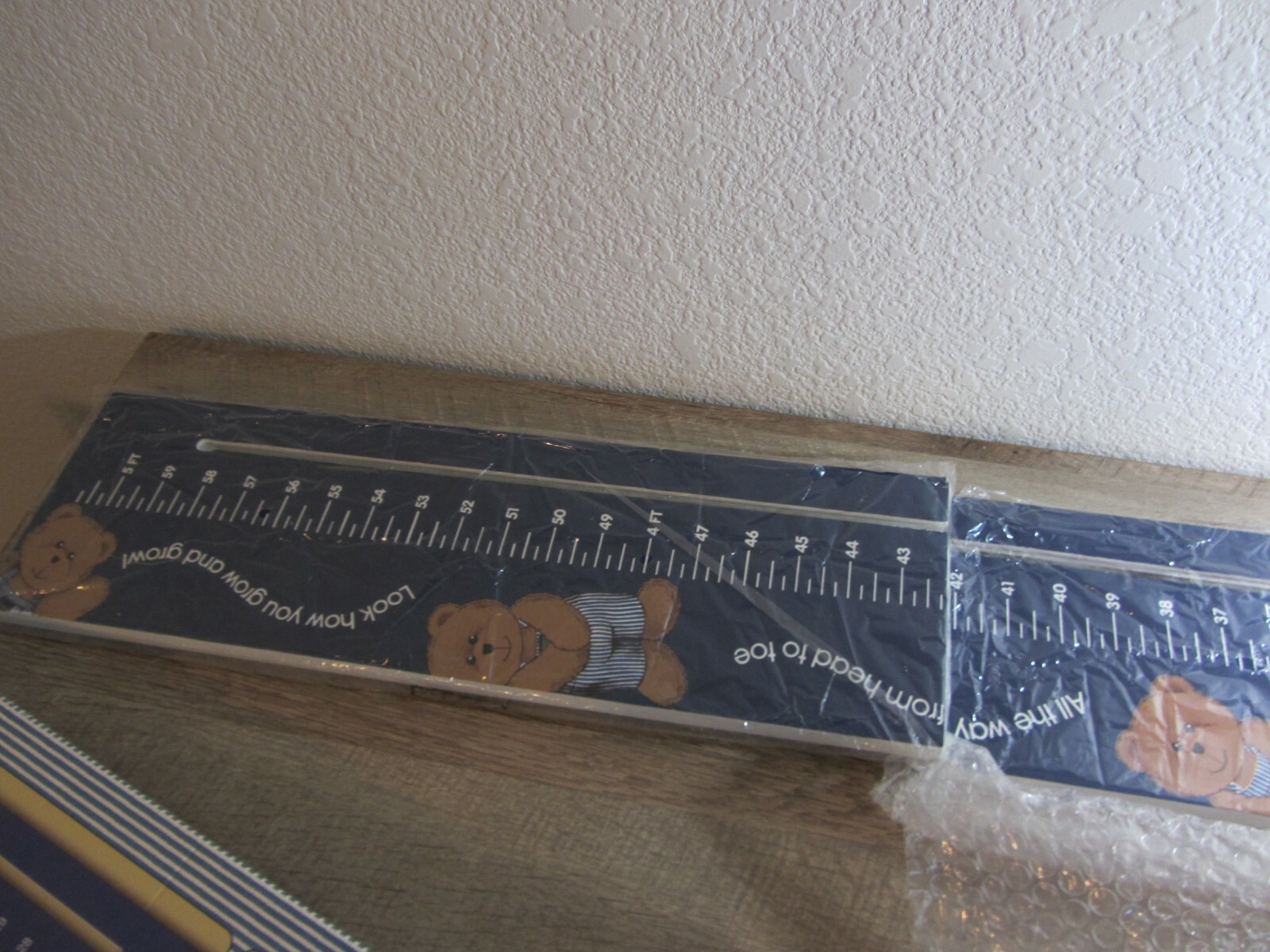 NEW VINTAGE OSHKOSH DECORATIVE GROWTH CHART 40″ X 6″ Cute