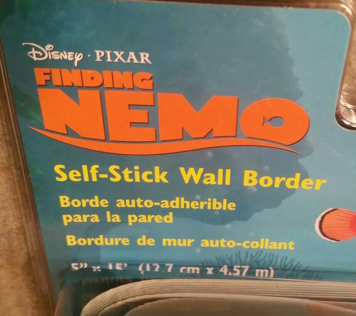 New Disney Finding Nemo with Dory in Blue Sea Self-Stick Removable Wall Border