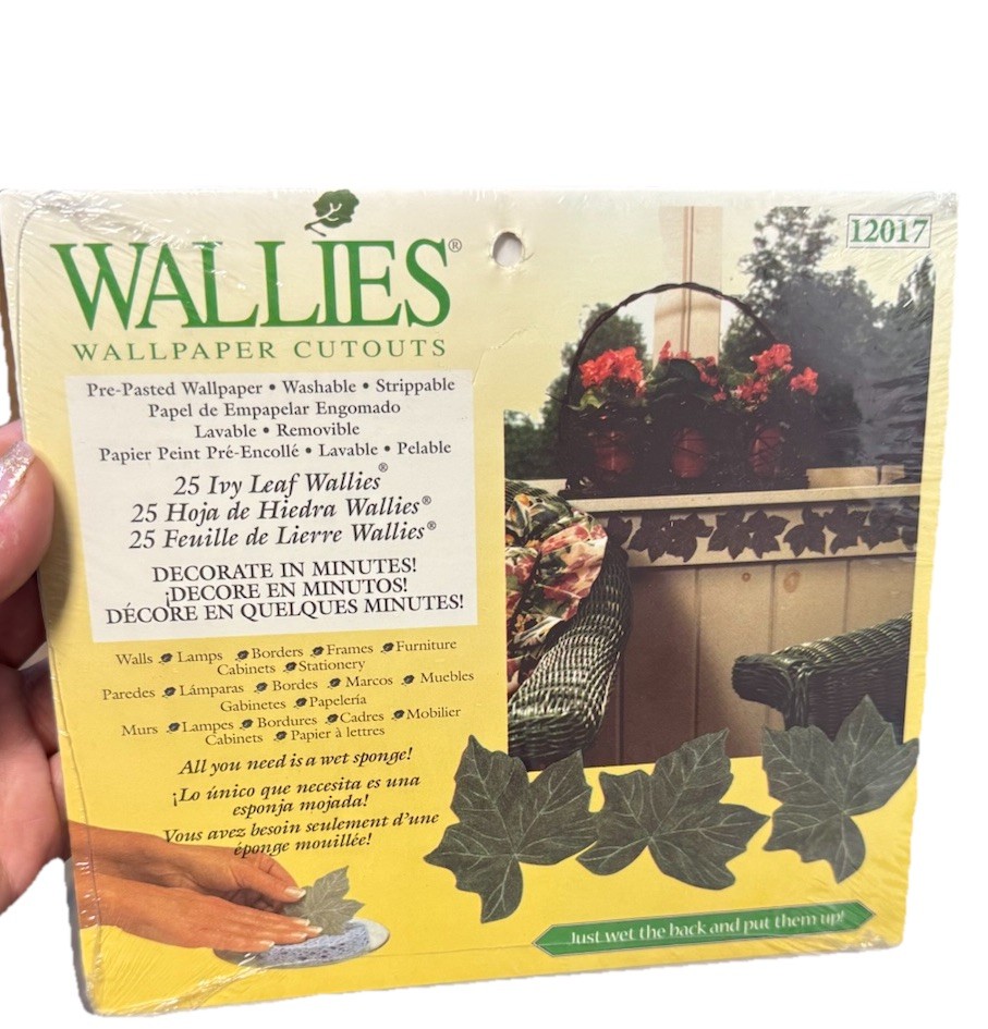 Wallies 12017 Prepasted Wallpaper Cutouts Green Ivy Leaf 25 Leaves Wet & Apply