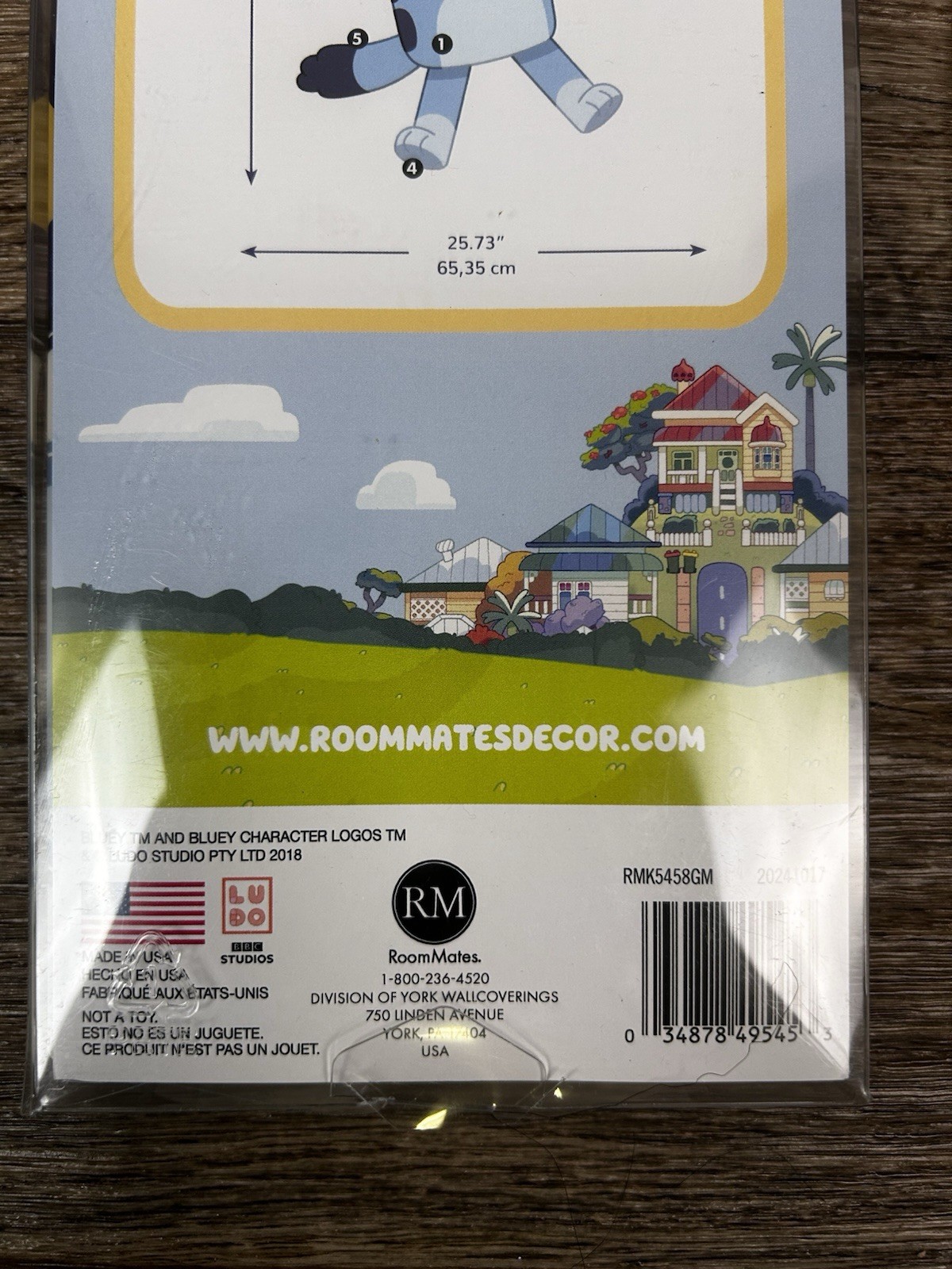RoomMates Bluey Peel and Stick Giant Wall Decals