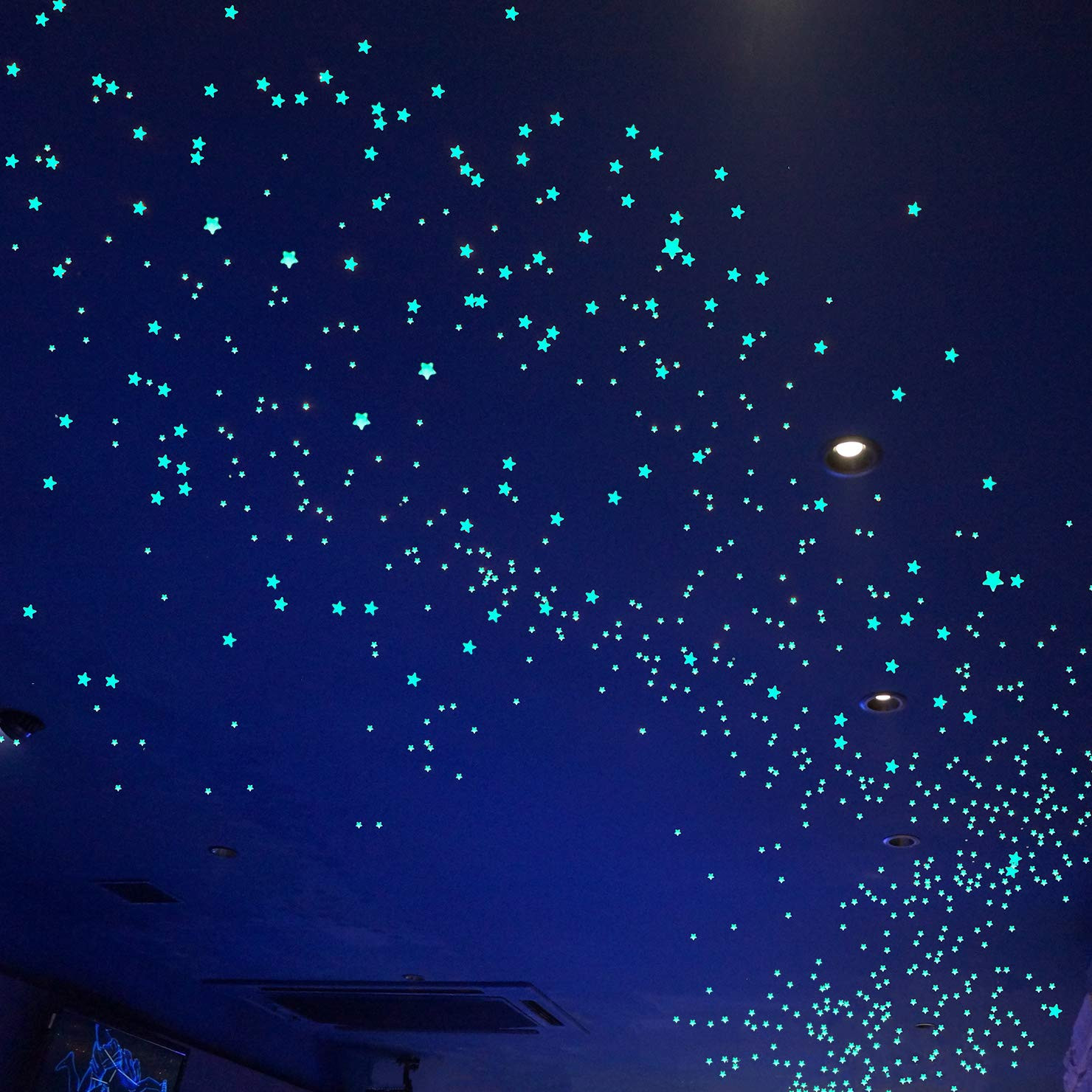 Calcomanías de estrellas que brillan en la oscuridad para decorar el techo