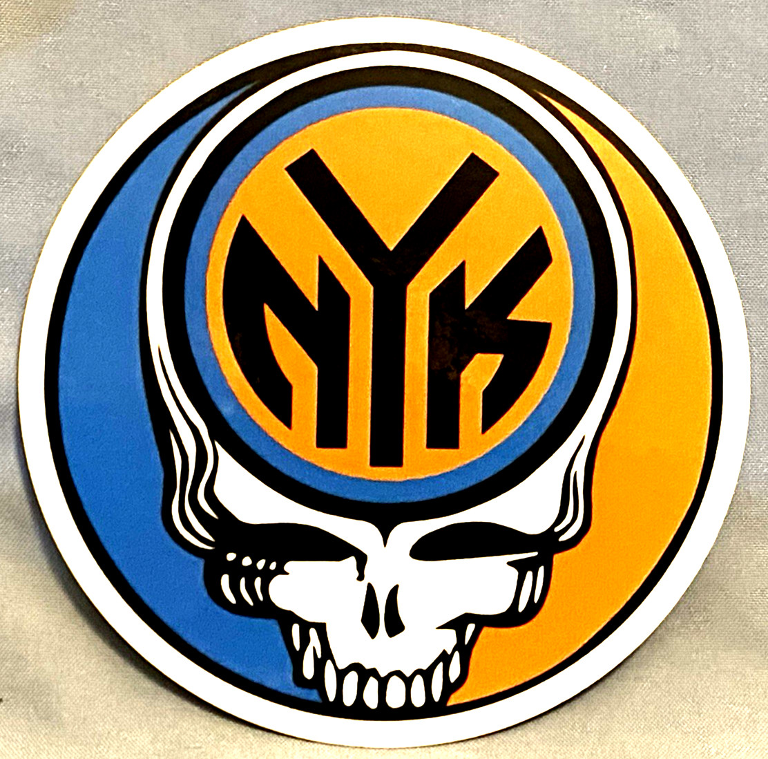 🌹⚡️GRATEFUL DEAD New York Knicks Stealie Sticker *NEW* Measures 3.5″ x 3.5″ ⚡️