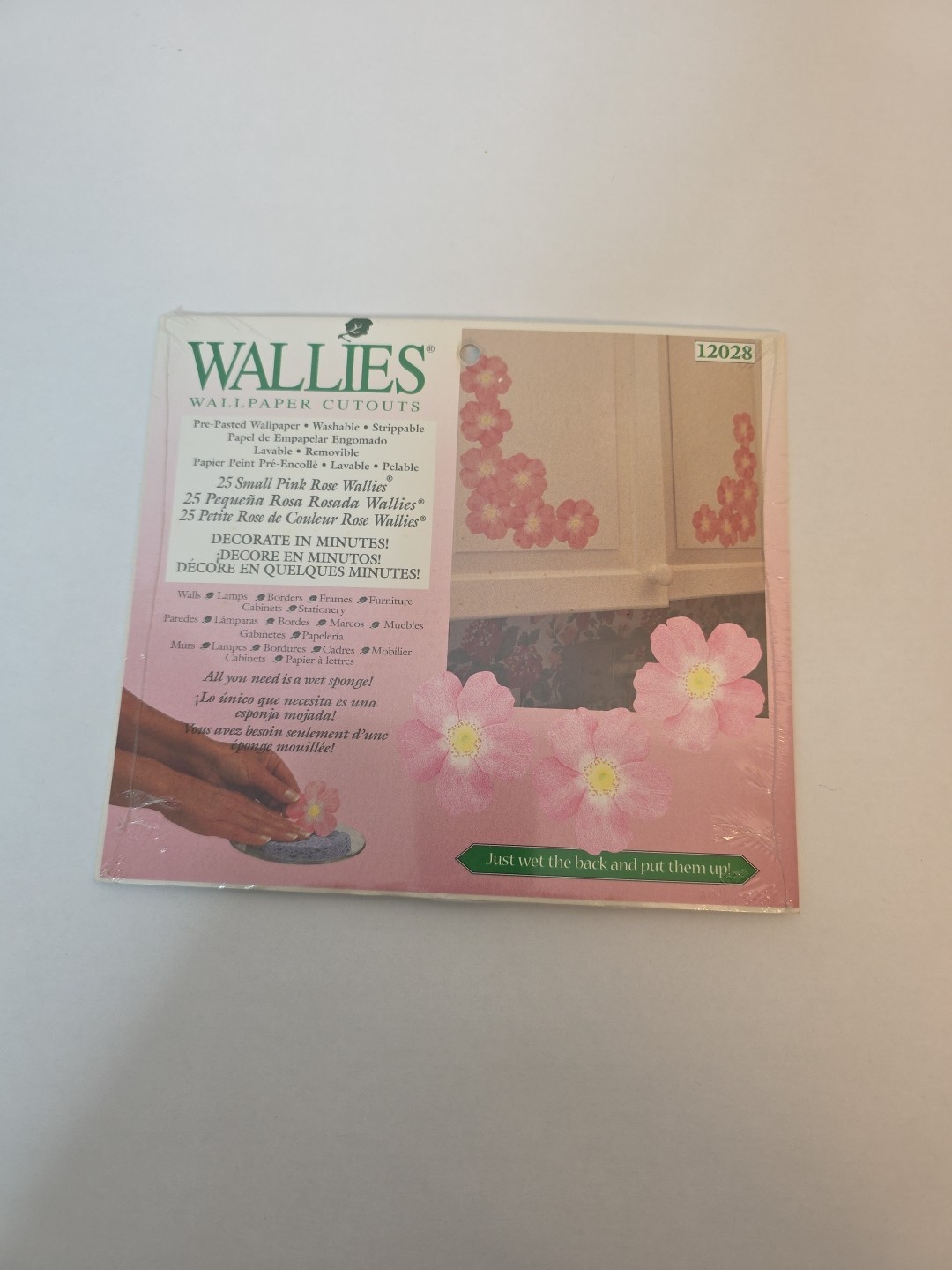 Wallies Pre-Pasted Wallpaper Cutouts #12028 25 Small Pink Rose Wall Borders