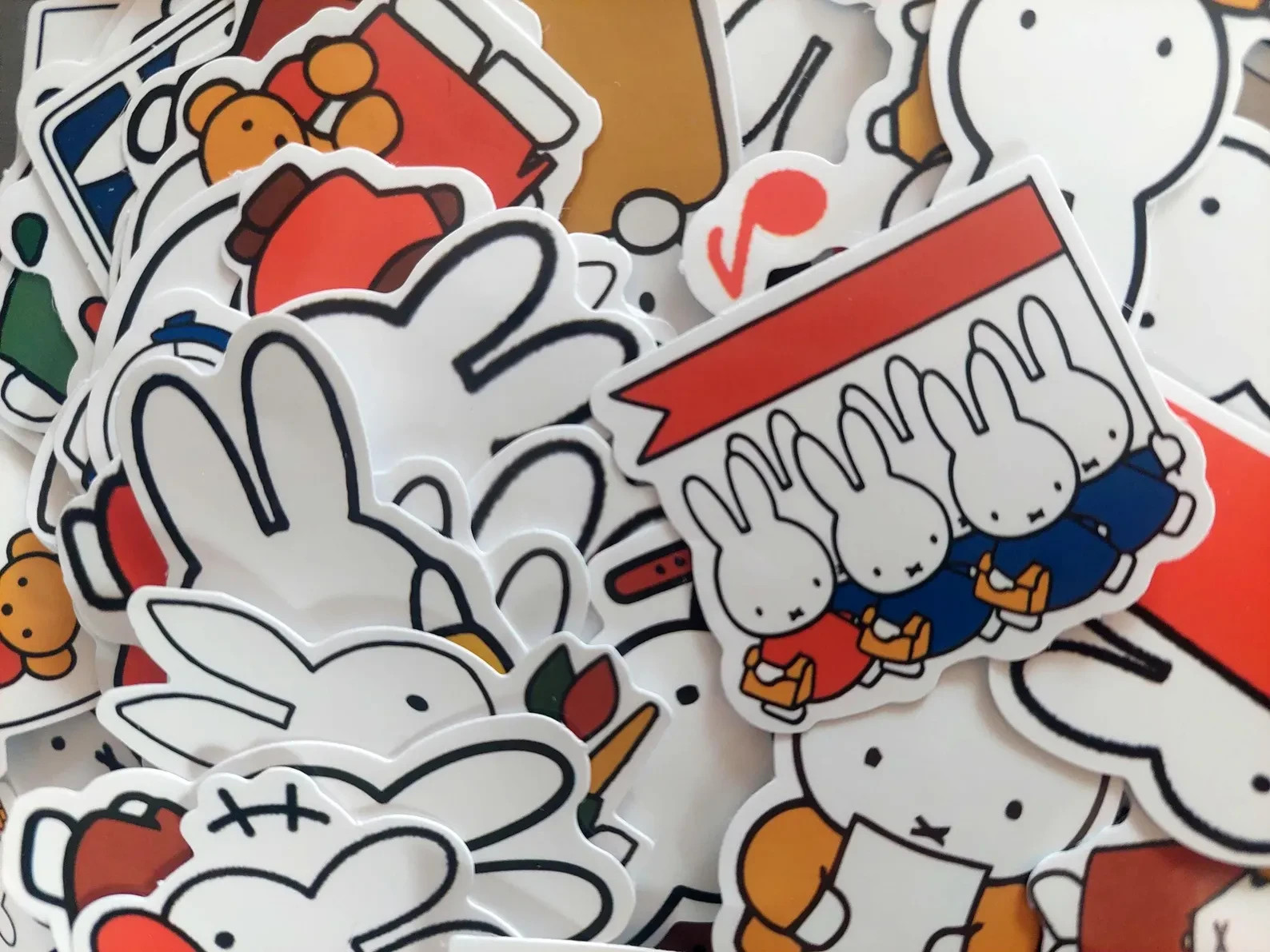 30 x Miffy Stickers / Decals | Size: 3 cm – 5 cm | Cute | Kawaii | Rabbit |
