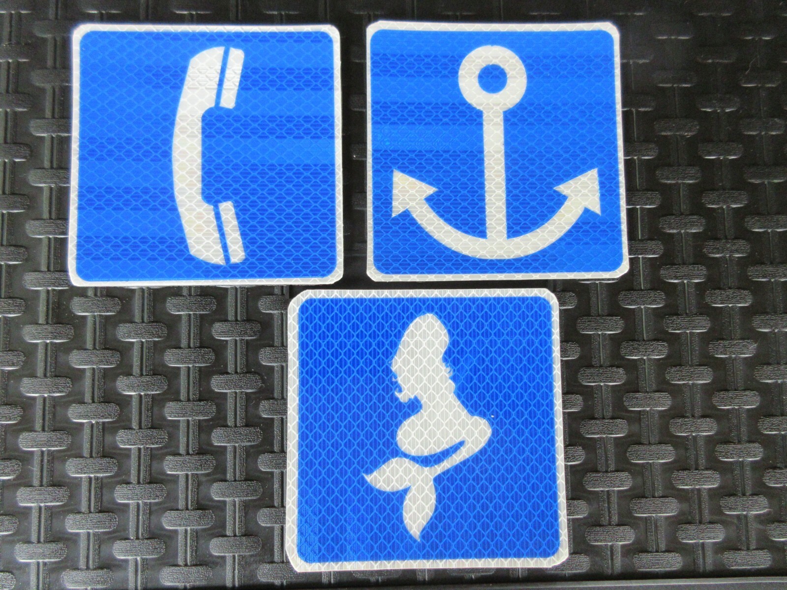 New Reflective Road Sign Magnet Anchor – Mermaid